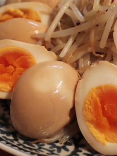 簡単☆黒酢めんつゆペッパー味玉-レシピのメイン写真