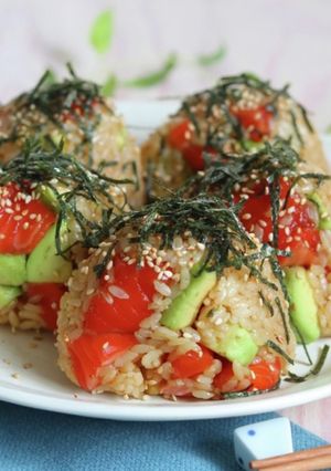 うますぎる！ポキ丼ごちそうおにぎり-レシピのメイン写真