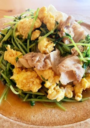 豚こまと豆苗たまごのふんわりニンニク炒め-レシピのメイン写真