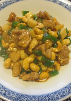 家庭で気軽に鶏肉とカシューナッツの炒め物-レシピのメイン写真