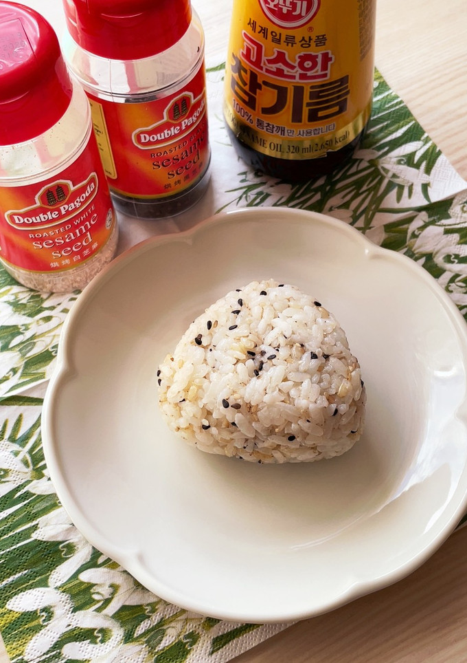 胡麻ごまゴマおにぎり-レシピのメイン写真