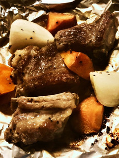置いて焼くだけ バラ肉と根菜のグリル-レシピのメイン写真