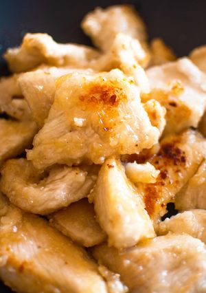 簡単おかず！鶏むねのはちみつ味噌炒め-レシピのメイン写真