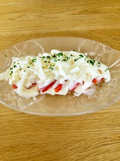 幼稚園の給食 新玉葱とトマトのサラダ-レシピのメイン写真