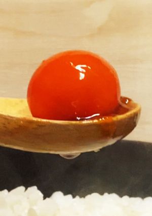 冷凍卵の黄身醤油漬け-レシピのメイン写真
