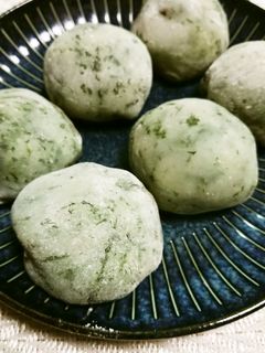 ミコおばちゃんの米粉、美味しいヨモギ団子-レシピのメイン写真