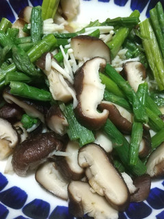 簡単きのことアスパラのホットサラダ-レシピのメイン写真