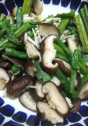 簡単きのことアスパラのホットサラダ-レシピのメイン写真