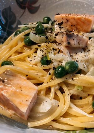 サーモンとグリンピースの春パスタ-レシピのメイン写真