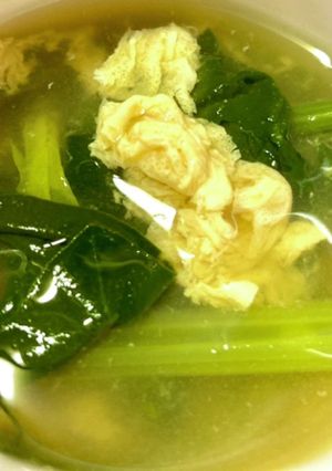 フワフワたまごとほうれん草のスープ-レシピのメイン写真