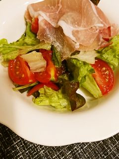 簡単!生ハムサラダ-レシピのメイン写真