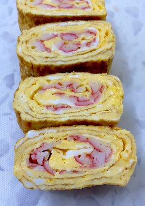 端までカニカマ入り玉子焼き^^-レシピのメイン写真