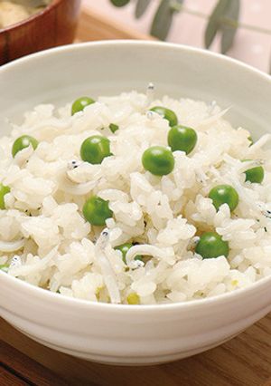 グリーンピースとしらすの炊き込みご飯-レシピのメイン写真