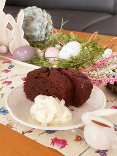 甘くないホイップをケーキに添えて♡ -レシピのメイン写真