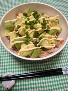 簡単☆お手軽アボカド豚丼♩-レシピのメイン写真