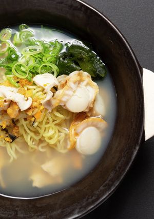 うにとあわびの贅沢いちご煮ラーメン-レシピのメイン写真