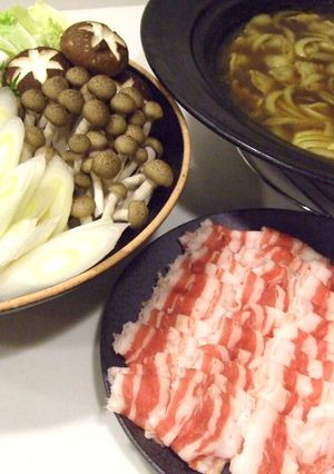 モテる！豚バラ肉のカレー鍋-レシピのメイン写真
