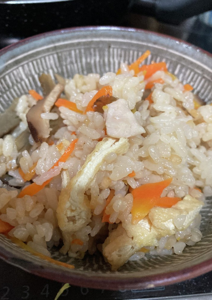 定番！鶏ごぼうの炊き込みご飯-レシピのメイン写真