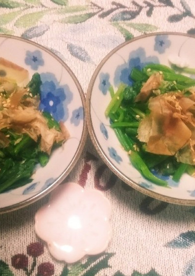 実家の青菜のおひたしを綺麗にアレンジ-レシピのメイン写真