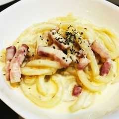 รูปของ 冷凍うどんでカルボナーラ