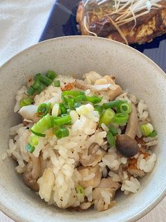しめじと鶏ゴボウの炊き込みご飯-レシピのメイン写真