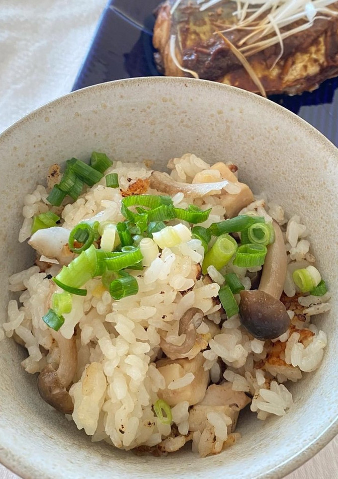しめじと鶏ゴボウの炊き込みご飯-レシピのメイン写真
