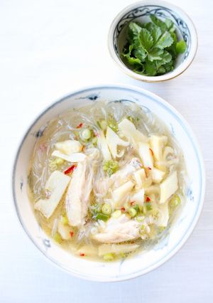 ベトナム料理【鶏と筍の春雨スープ】-レシピのメイン写真