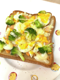 鮭と卵のチーズマヨトースト-レシピのメイン写真