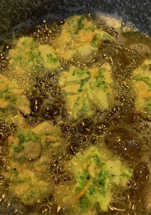 春だ！野草だ！のびるとカンゾウのかき揚げ-レシピのメイン写真