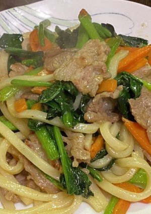 ほうれん草と豚バラ肉の焼きうどん-レシピのメイン写真