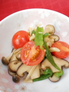 【野菜】きのことピーマンのガーリック炒め-レシピのメイン写真