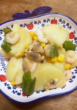 シーフードとじゃがいものバター醤油-レシピのメイン写真