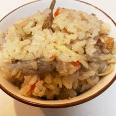 รูปของ おかわりが止まらない！炊き込みご飯
