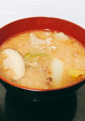 長ネギと椎茸のランデブー豚汁-レシピのメイン写真