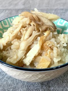 舞茸と油揚げの炊き込みご飯-レシピのメイン写真