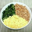 超簡単!鶏そぼろの三色丼ぶり!!