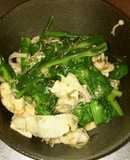 油揚げとアスパラ菜の鱈昆布ふりかけ和え