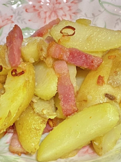 新ジャガイモとベーコンのペペロンチーノ-レシピのメイン写真