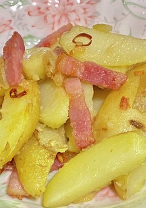 新ジャガイモとベーコンのペペロンチーノ-レシピのメイン写真