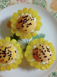 *ゆで卵とコーンでお花*ヒマワリ風*-レシピのメイン写真