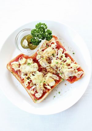手軽な【エシャレットとまとトースト】-レシピのメイン写真