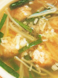 鶏ひき肉と青ニラともやしの柚子塩スープ-レシピのメイン写真