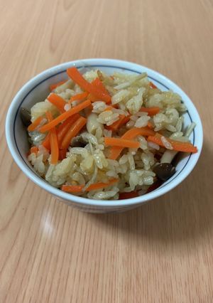 にんじんごぼう炊きこみごはん-レシピのメイン写真