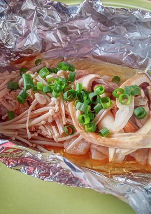 豚肉ときのこのホイル蒸し-レシピのメイン写真