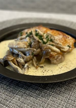 おうちフレンチ★鶏もも肉のフリカッセ-レシピのメイン写真