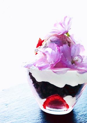 糖質オフ☆苺と桜のモーニングパフェ♪-レシピのメイン写真