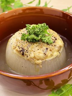 とろとろ甘~い!新玉ねぎの肉詰めスープ-レシピのメイン写真
