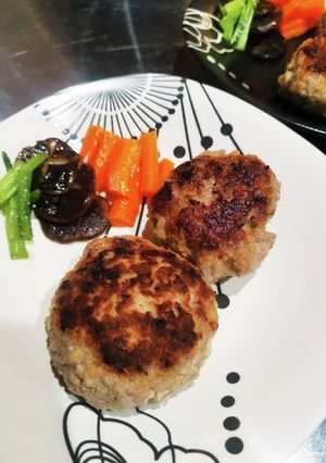 肉感と肉汁のハンバーグ-レシピのメイン写真