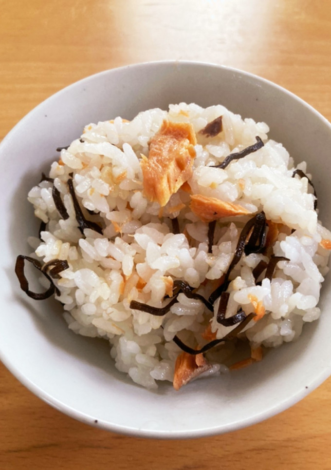 炊飯器で簡単！鮭ご飯-レシピのメイン写真