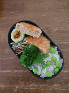 JK☆枝豆ご飯&コロッケ弁当♪-レシピのメイン写真